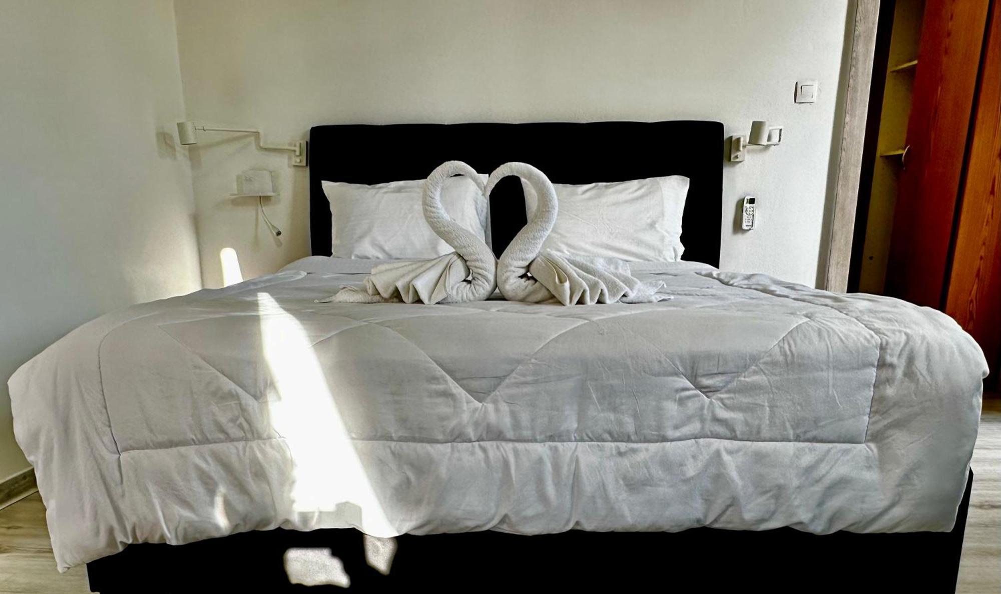 Travelers Luxury Suites, &