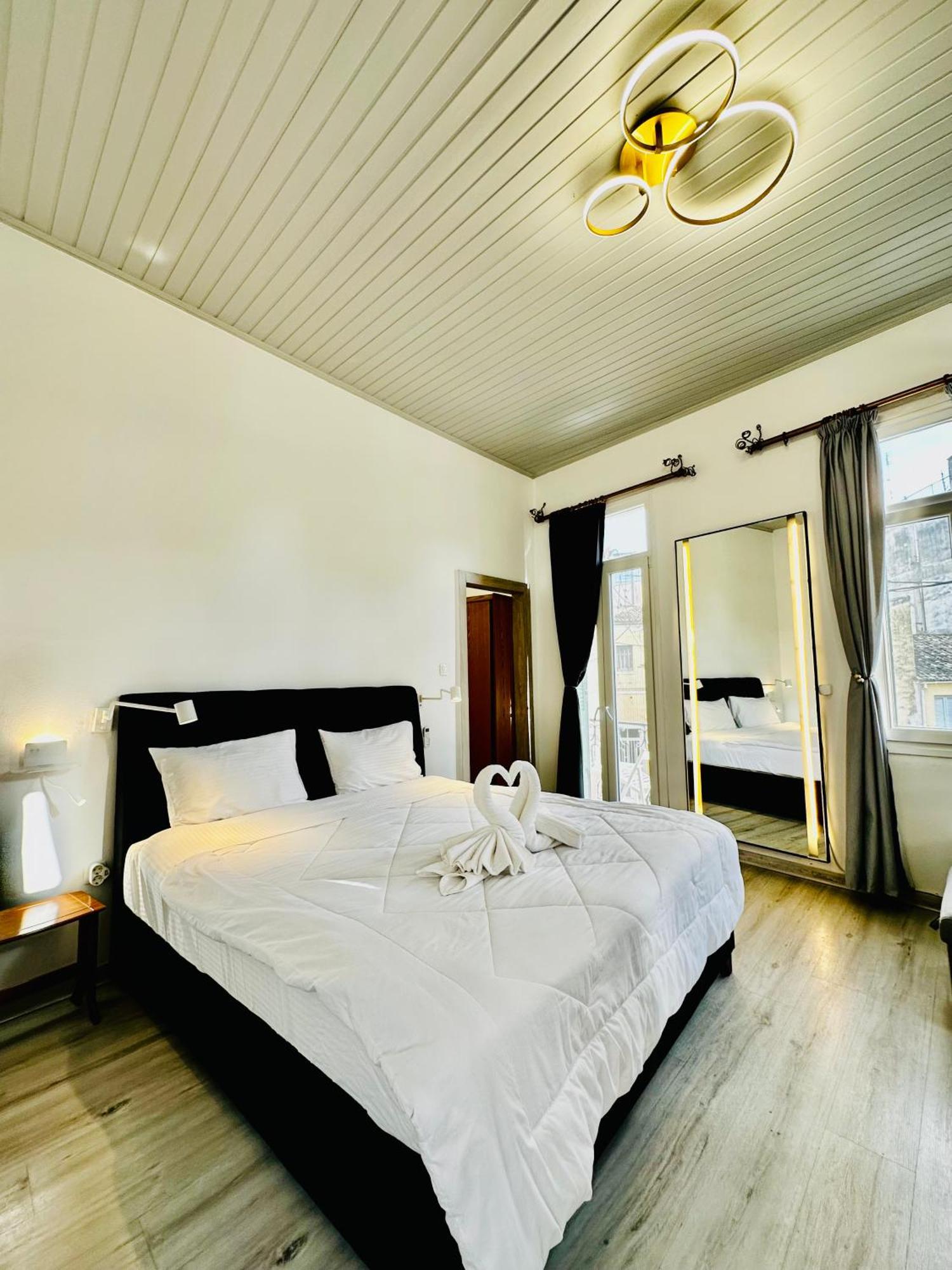 Appartement Travelers Luxury Suites, & *