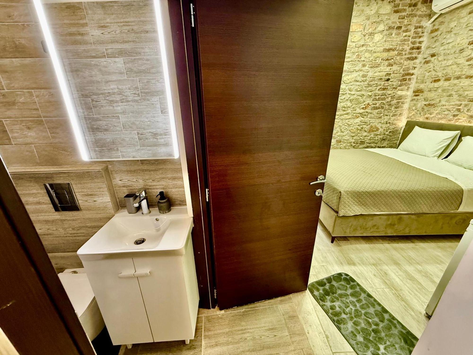 Travelers Luxury Suites, & *